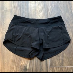 Lululemon Speed Up Low Rise Lined Short Size 4
